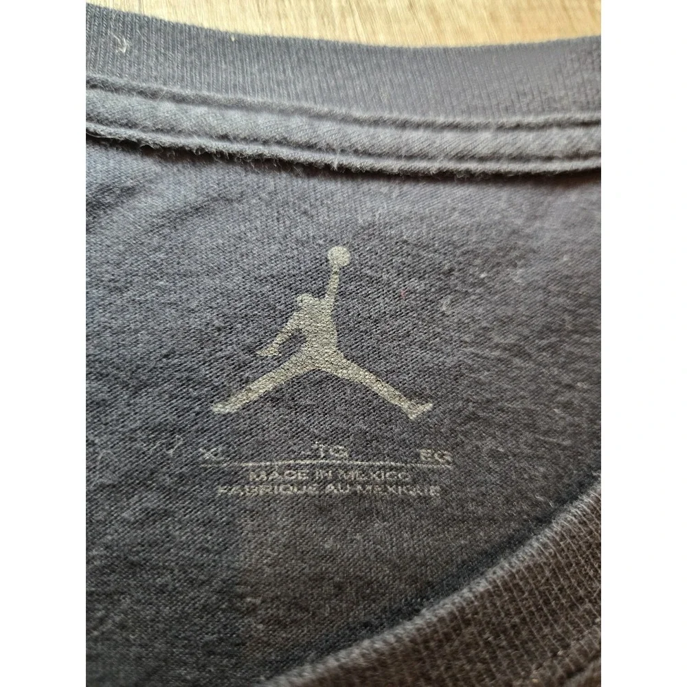 Nike Air Jordan Black‎ Tshirts Graphic Men's Sz XLarge